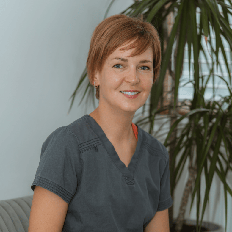 Dr Joanne Lamb