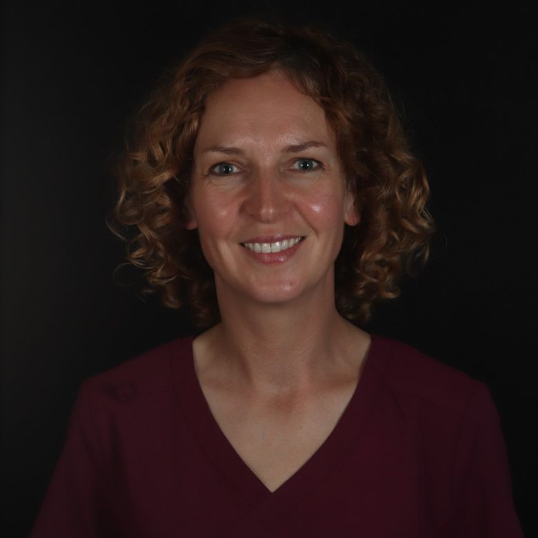 Dr Joanne Lamb